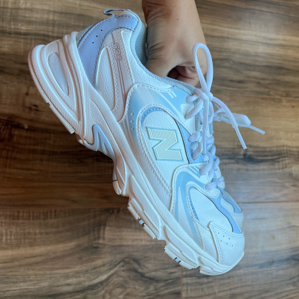 New Balance 530